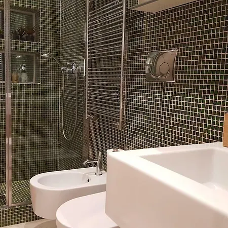 Angels With Us * البندقية