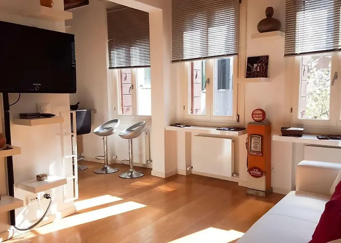 Angels With Us Venise